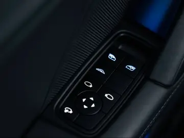 Porsche 992 911 Carrera 4 GTS Cabrio Liftsystem
