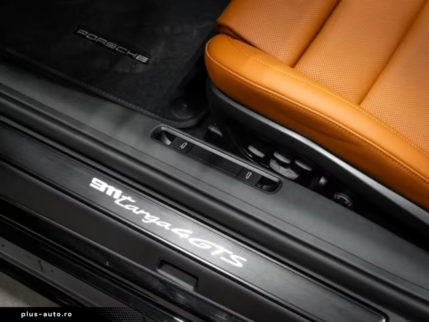 Porsche 911 Urmodell 911 Targa 4 GTS T-Hybrid Burmester