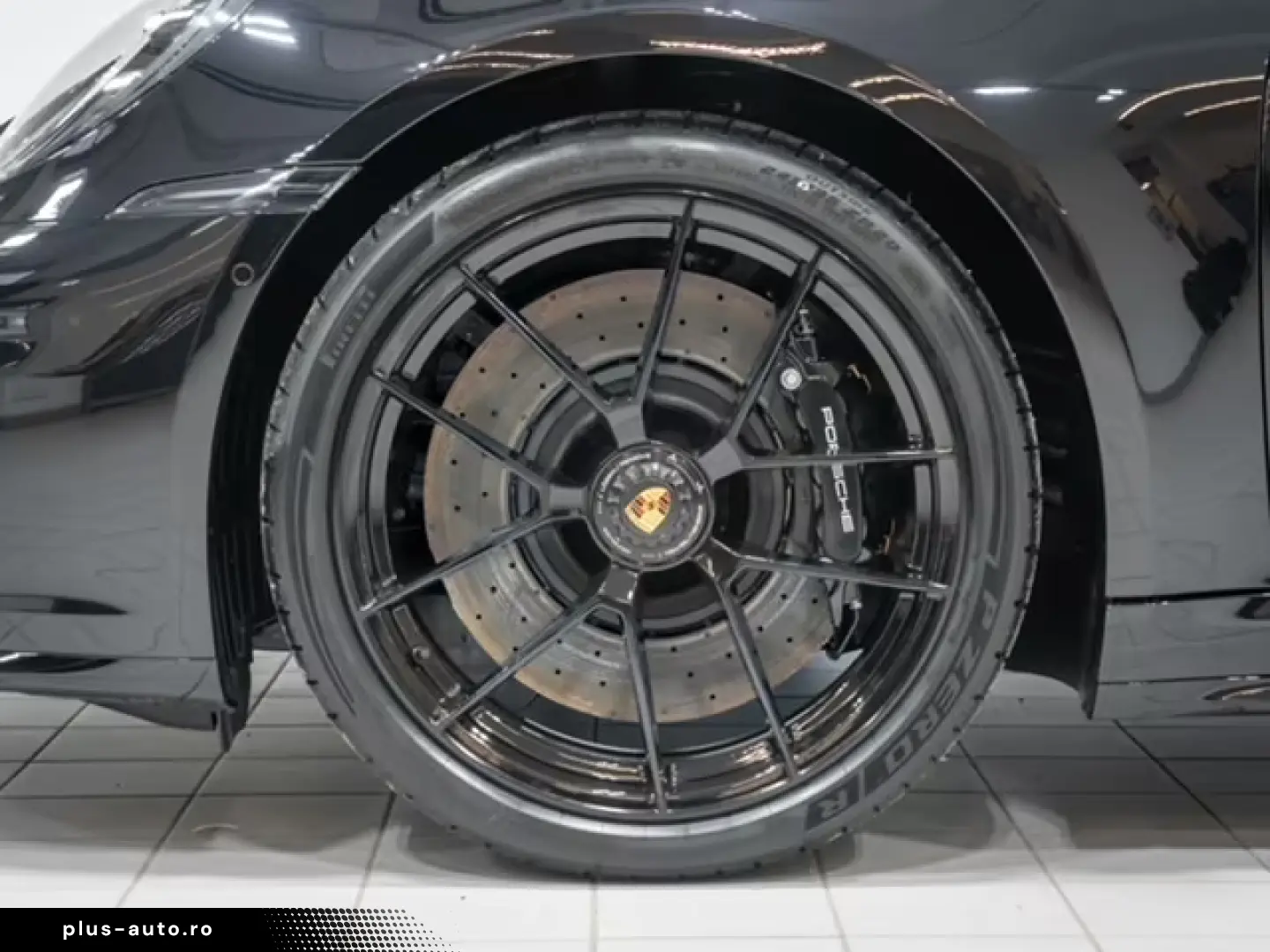 Porsche 911 Urmodell 911 Targa 4 GTS T-Hybrid Burmester