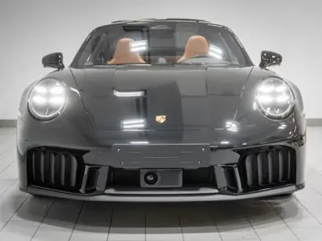 Porsche 911 Urmodell 911 Targa 4 GTS T-Hybrid Burmester
