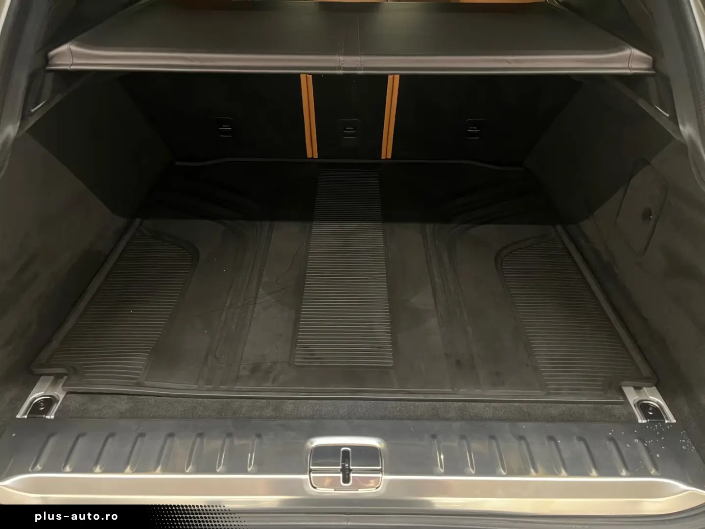 Aston Martin 4.0 V8 TWIN TURBO