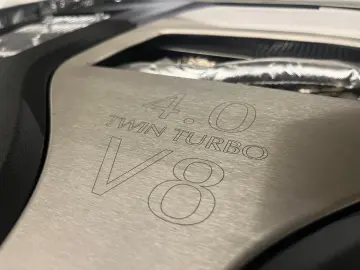 Aston Martin 4.0 V8 TWIN TURBO