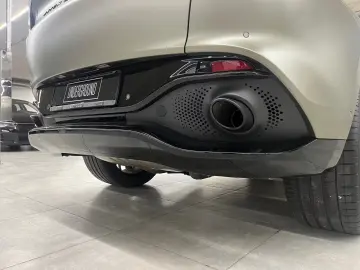 Aston Martin 4.0 V8 TWIN TURBO