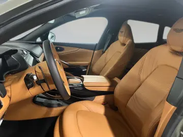 Aston Martin 4.0 V8 TWIN TURBO