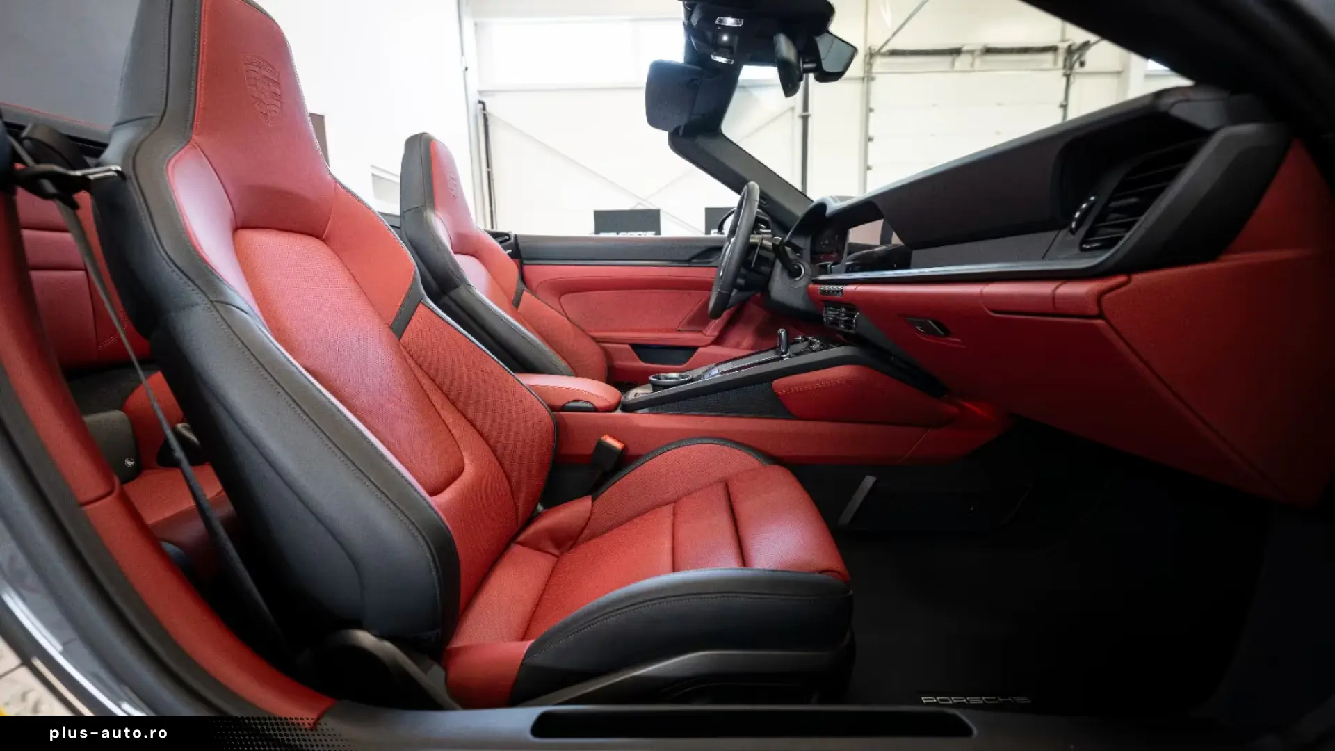 Porsche 911 992.2 Carrera 4 GTS T-Hybrid Cabriol