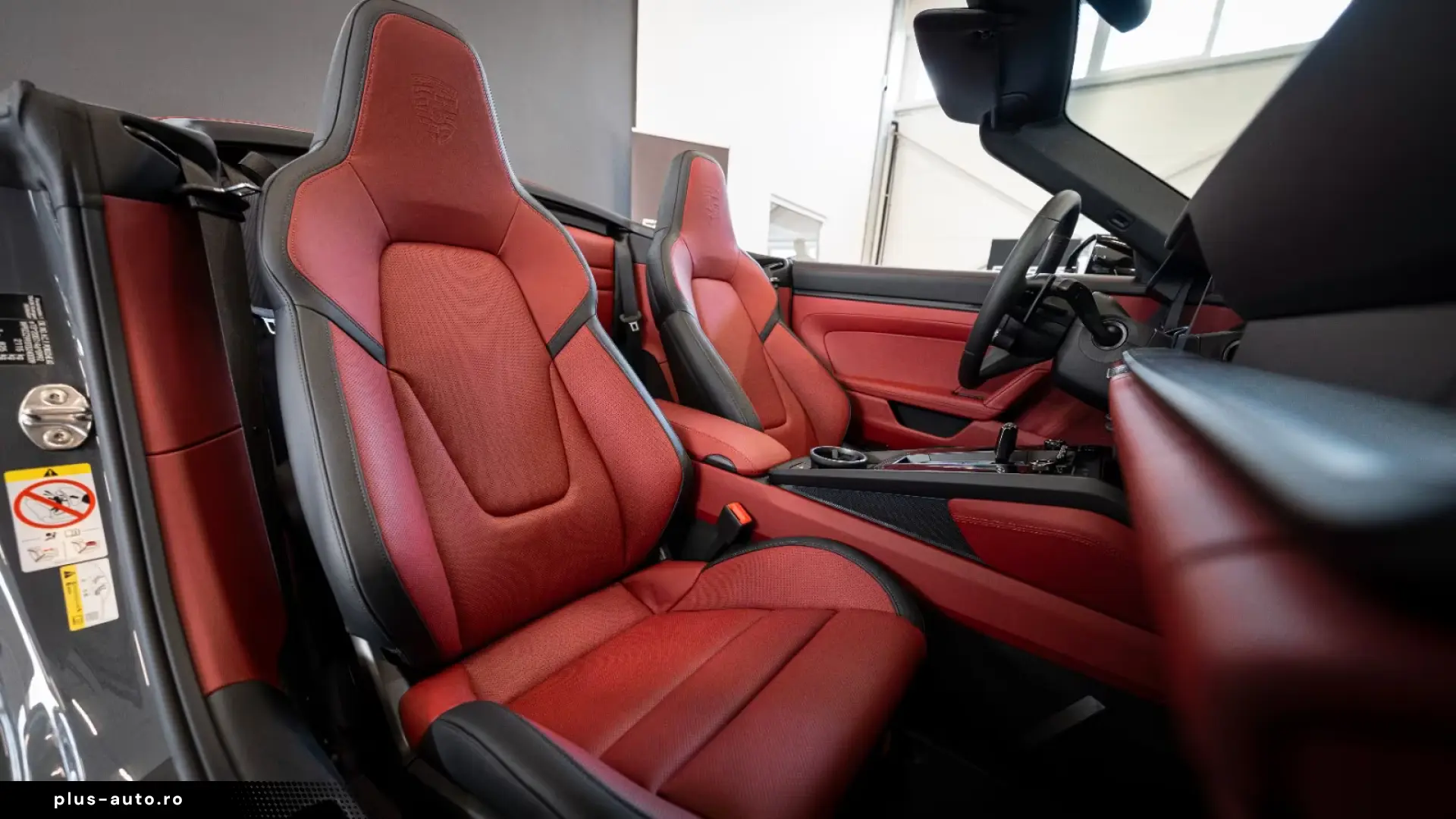 Porsche 911 992.2 Carrera 4 GTS T-Hybrid Cabriol