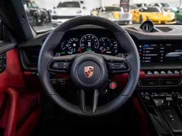 Porsche 911 992.2 Carrera 4 GTS T-Hybrid Cabriol