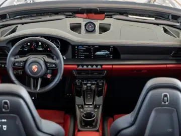 Porsche 911 992.2 Carrera 4 GTS T-Hybrid Cabriol