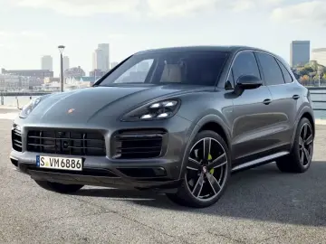 PORSCHE Cayenne E-Hy Matrix SoftClo Ventilation 360 AirSusp