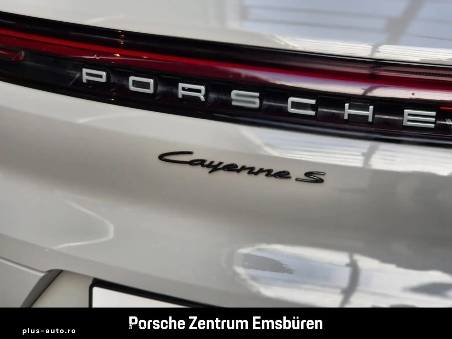 PORSCHE Cayenne S Matrix PassDispl Burmester Massage 360 TV