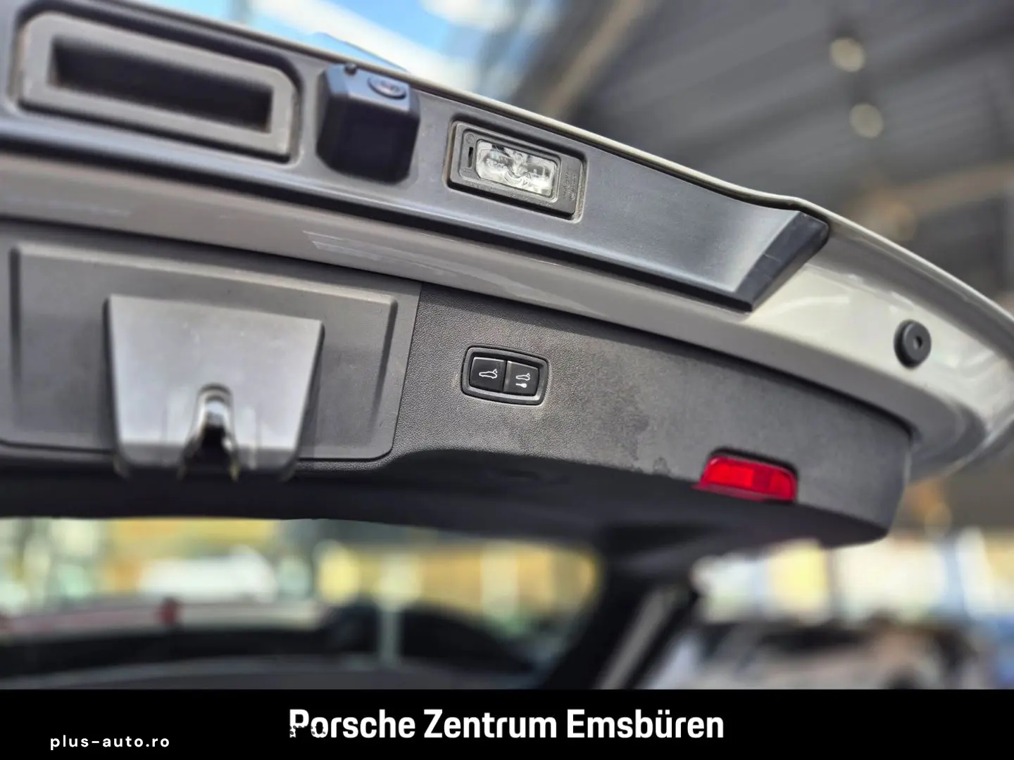 PORSCHE Cayenne S Matrix PassDispl Burmester Massage 360 TV