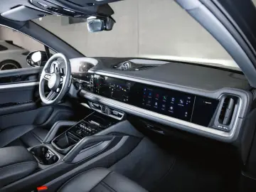 PORSCHE Cayenne E-Hy SoftClo Matrix InnoDr PassDispl Ventil