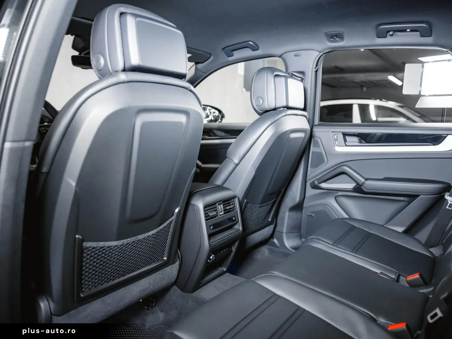 PORSCHE Cayenne E-Hy SoftClo Matrix InnoDr PassDispl Ventil