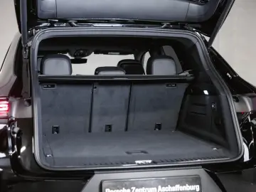 PORSCHE Cayenne E-Hy SoftClo Matrix InnoDr PassDispl Ventil