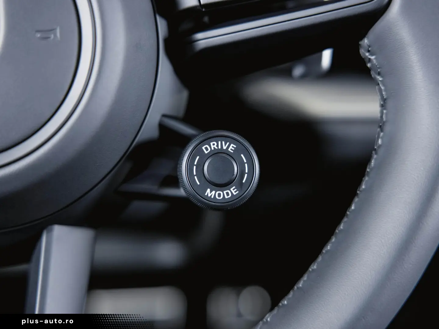 PORSCHE Cayenne E-Hy SoftClo Matrix InnoDr PassDispl Ventil