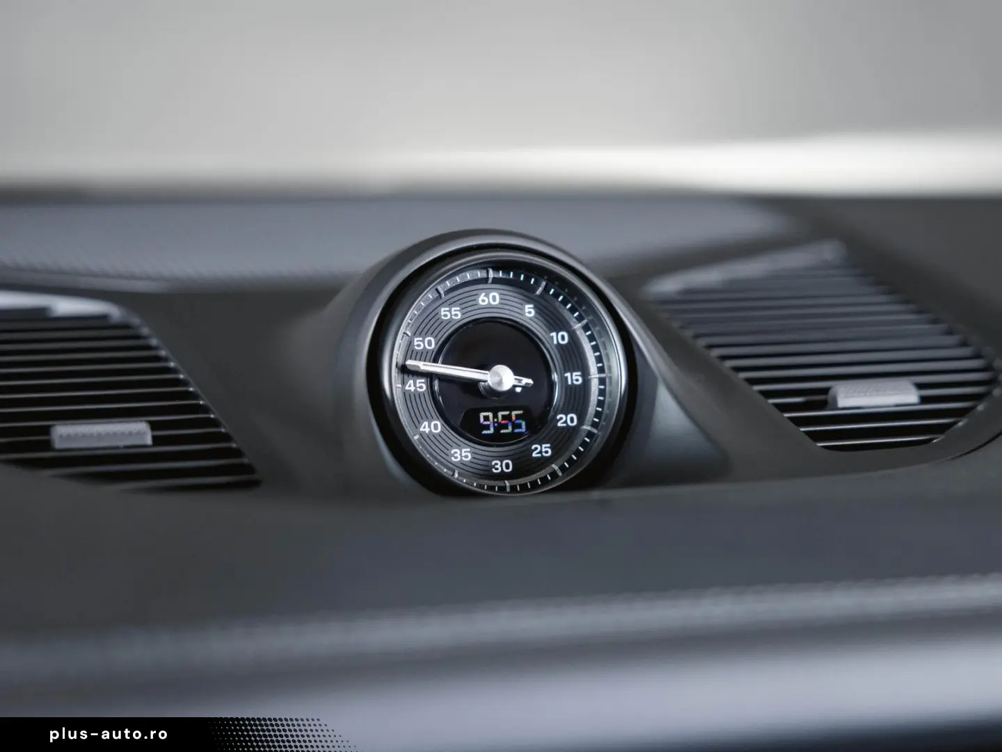 PORSCHE Cayenne E-Hy SoftClo Matrix InnoDr PassDispl Ventil