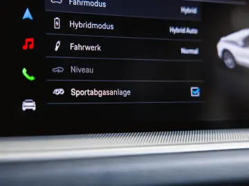 PORSCHE Cayenne E-Hy SoftClo Matrix InnoDr PassDispl Ventil