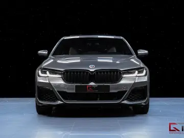 BMW 530e xDrive M-Sport Pro H K Sunroof ACC Matrix