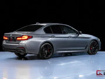 BMW 530e xDrive M-Sport Pro H K Sunroof ACC Matrix