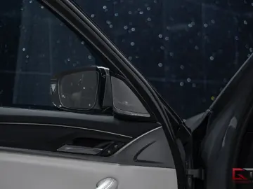 BMW 530e xDrive M-Sport Pro H K Sunroof ACC Matrix