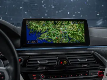 BMW 530e xDrive M-Sport Pro H K Sunroof ACC Matrix