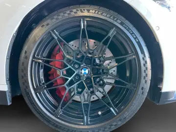 BMW M4 Competition xDrive Laser HUD Leder ROT Glasd.