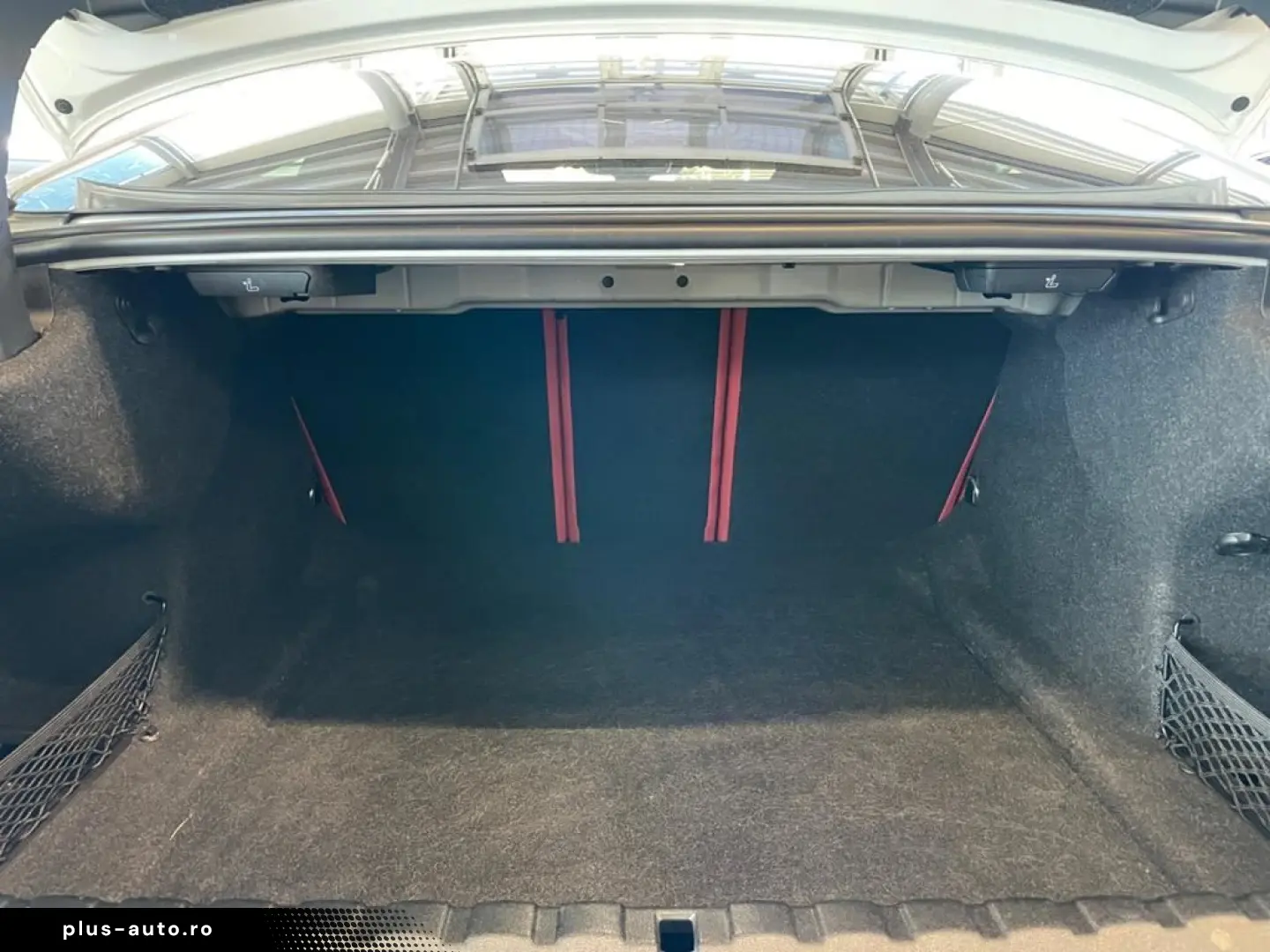 BMW M4 Competition xDrive Laser HUD Leder ROT Glasd.