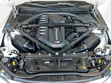 BMW M4 Competition xDrive Laser HUD Leder ROT Glasd.