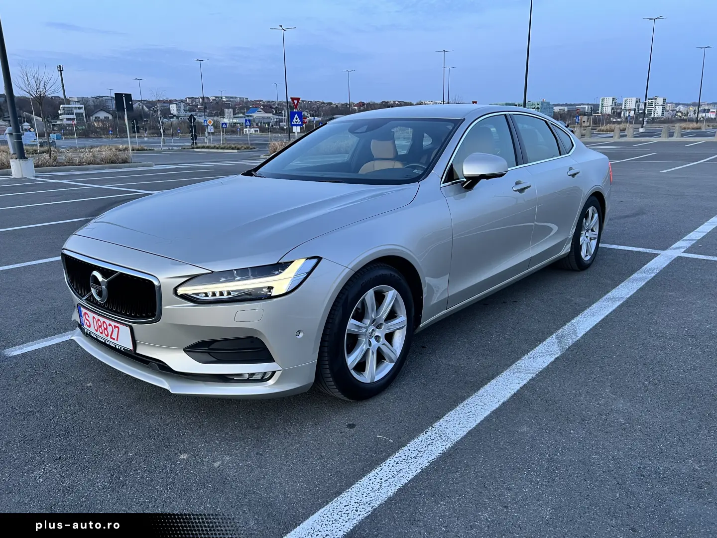 Volvo S90