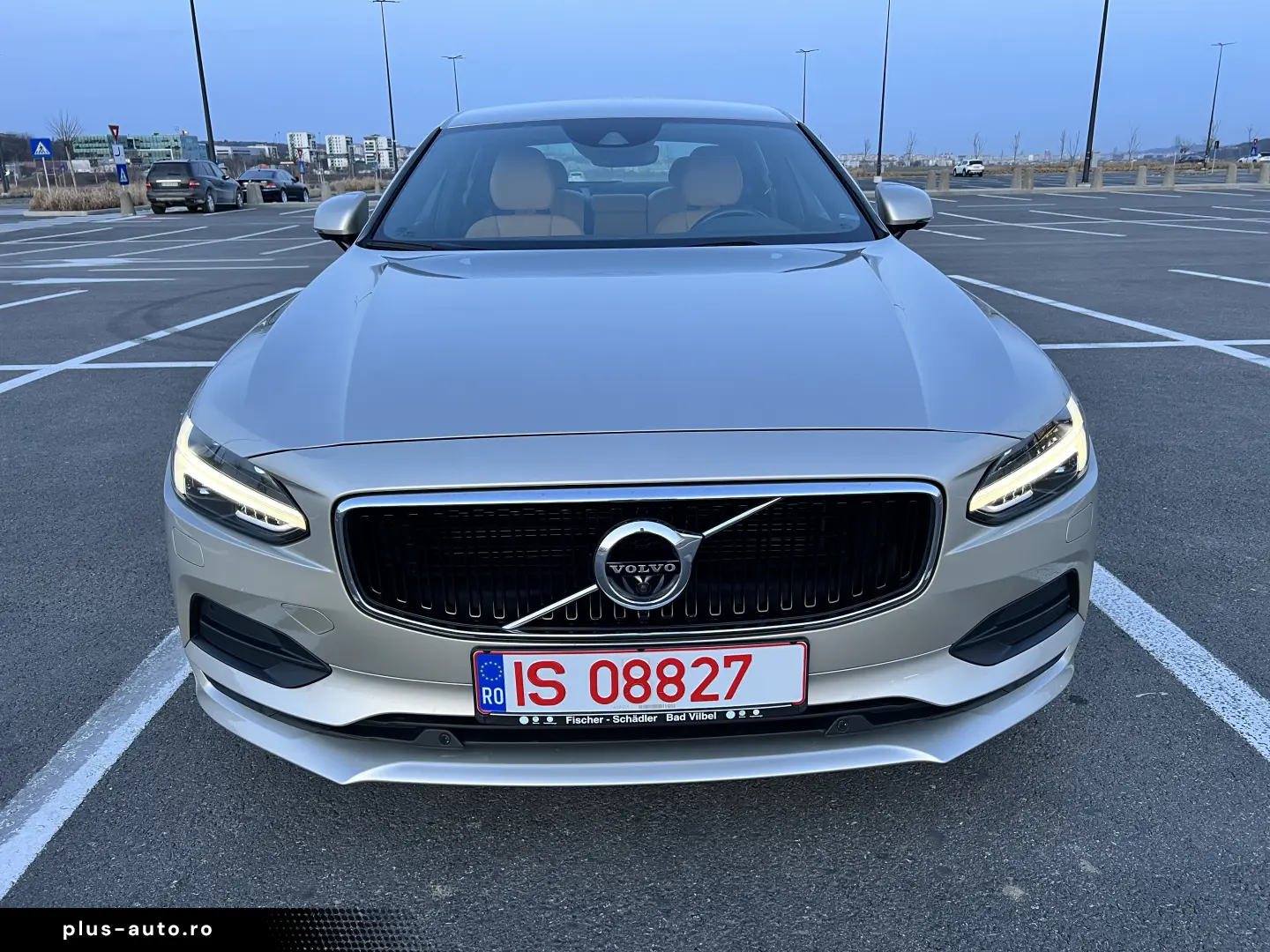 Volvo S90