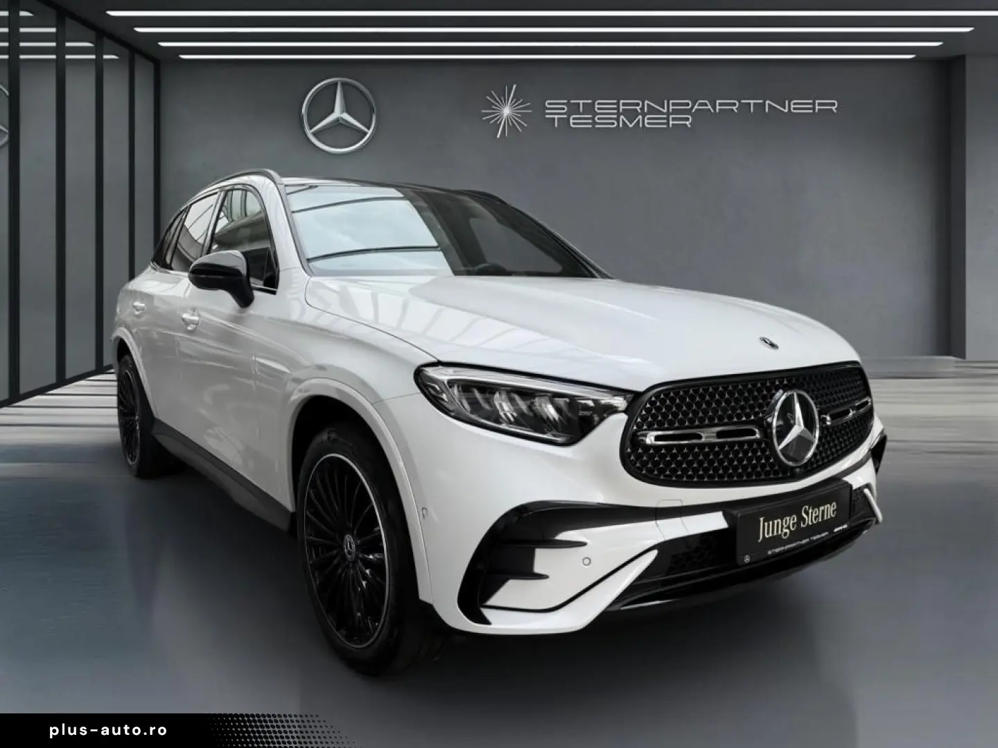MERCEDES-BENZ GLC 300 e 4M AMG NIGHT PANO HUD AHK MBUX