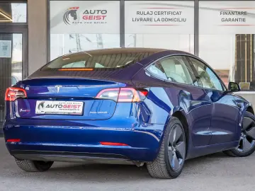 Tesla Model 3 LONG RANGE DUAL MOTOR AWD
