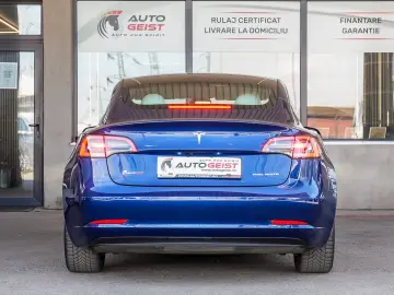 Tesla Model 3 LONG RANGE DUAL MOTOR AWD