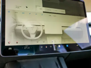 Tesla Model 3 LONG RANGE DUAL MOTOR AWD