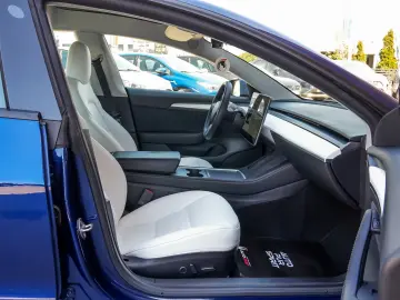 Tesla Model 3 LONG RANGE DUAL MOTOR AWD