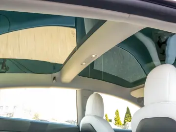 Tesla Model 3 LONG RANGE DUAL MOTOR AWD