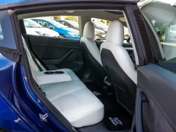 Tesla Model 3 LONG RANGE DUAL MOTOR AWD