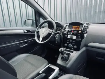 OPEL ZAFIRA   1.7 DIESEL 110CP   FAB 12.2010   EURO 5