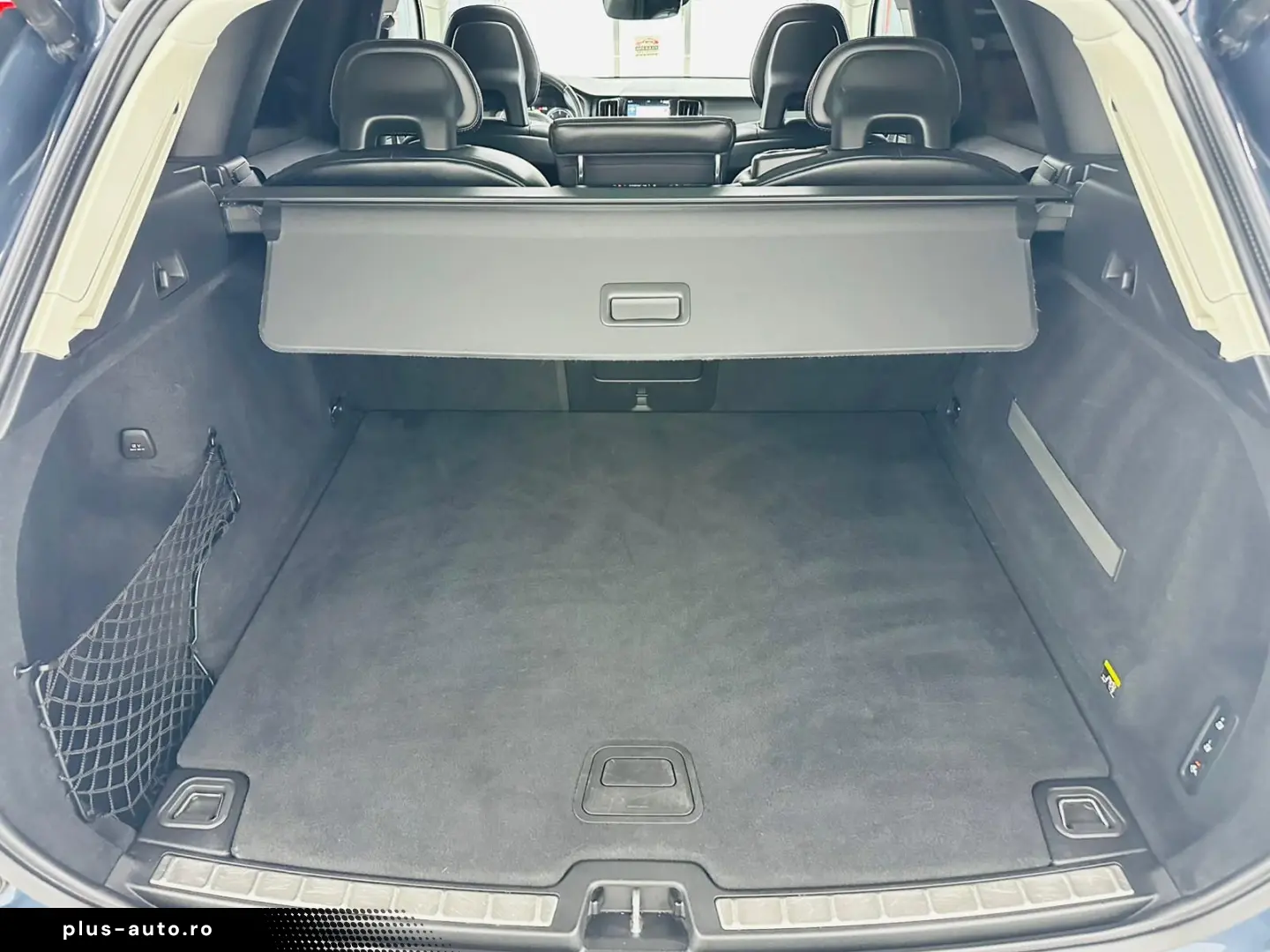 VOLVO XC60 2016 — imagine 17