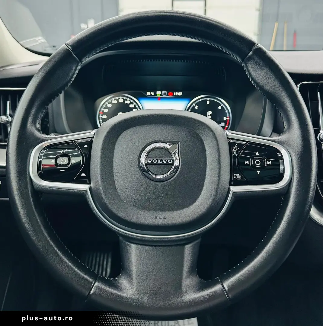 VOLVO XC60 2016 — imagine 38
