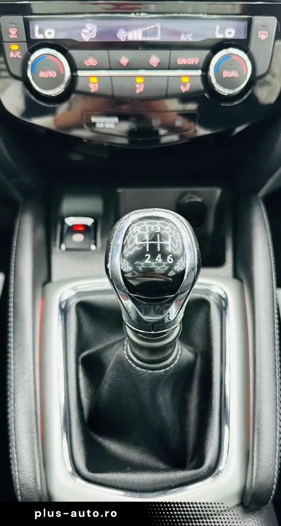 NISSAN Qashqai 2015 1.2i E5 Garantie 12 Luni Rate Avans 0 Do