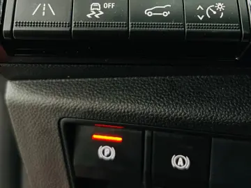 RENAULT Austral 2023 1.3i E6 MHV Garantie 12 Luni Rate Avans