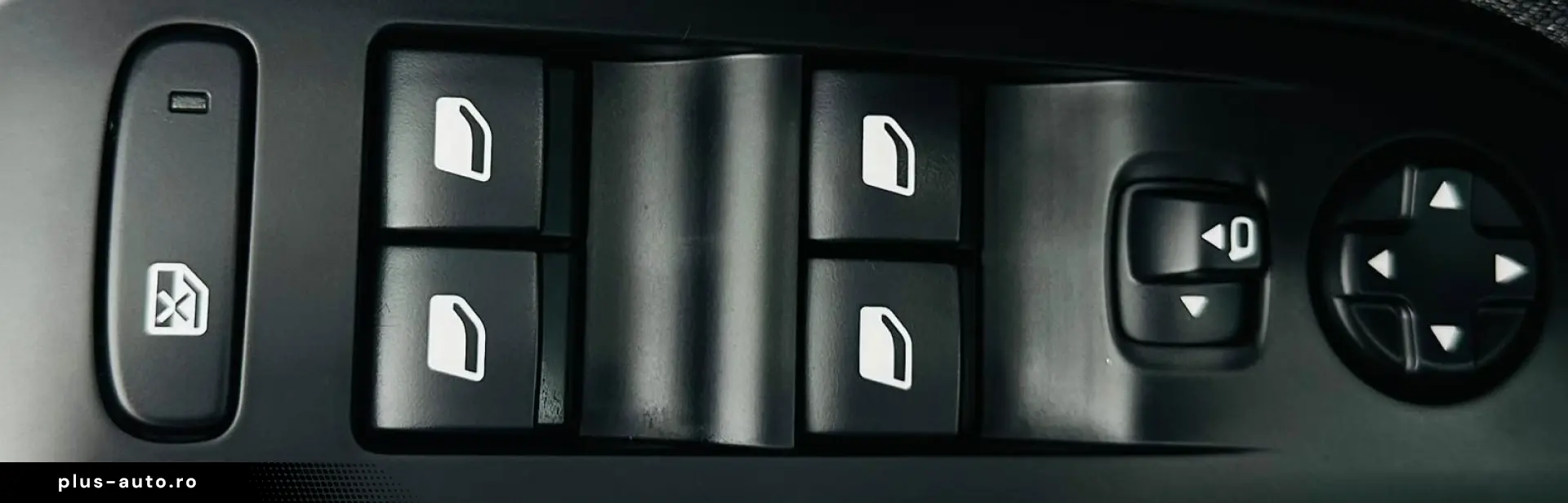 PEUGEOT 5008 2018 1.2i E6 7Locuri Garantie 12 Luni Rate Avan