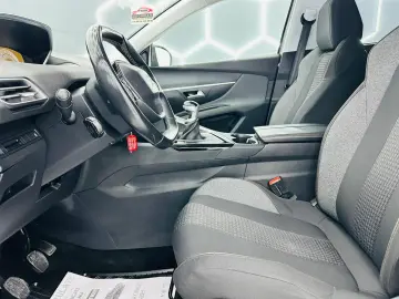 PEUGEOT 5008 2018 1.2i E6 7Locuri Garantie 12 Luni Rate Avan