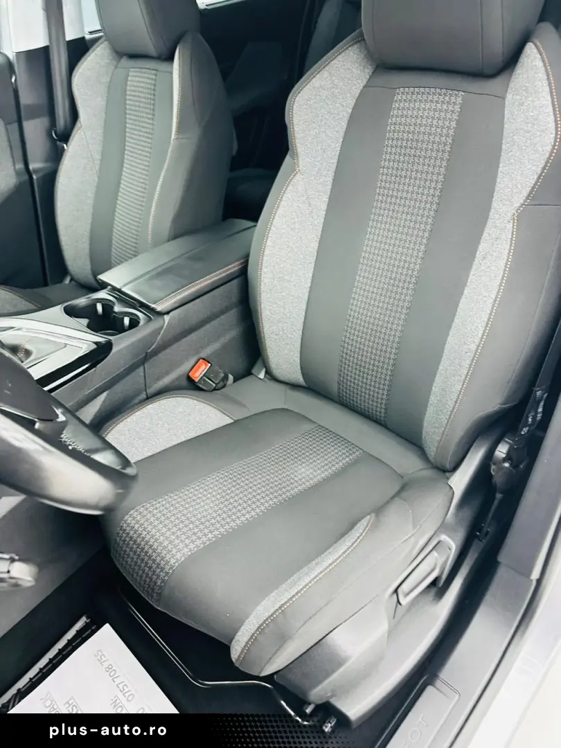 PEUGEOT 5008 2018 1.2i E6 7Locuri Garantie 12 Luni Rate Avan