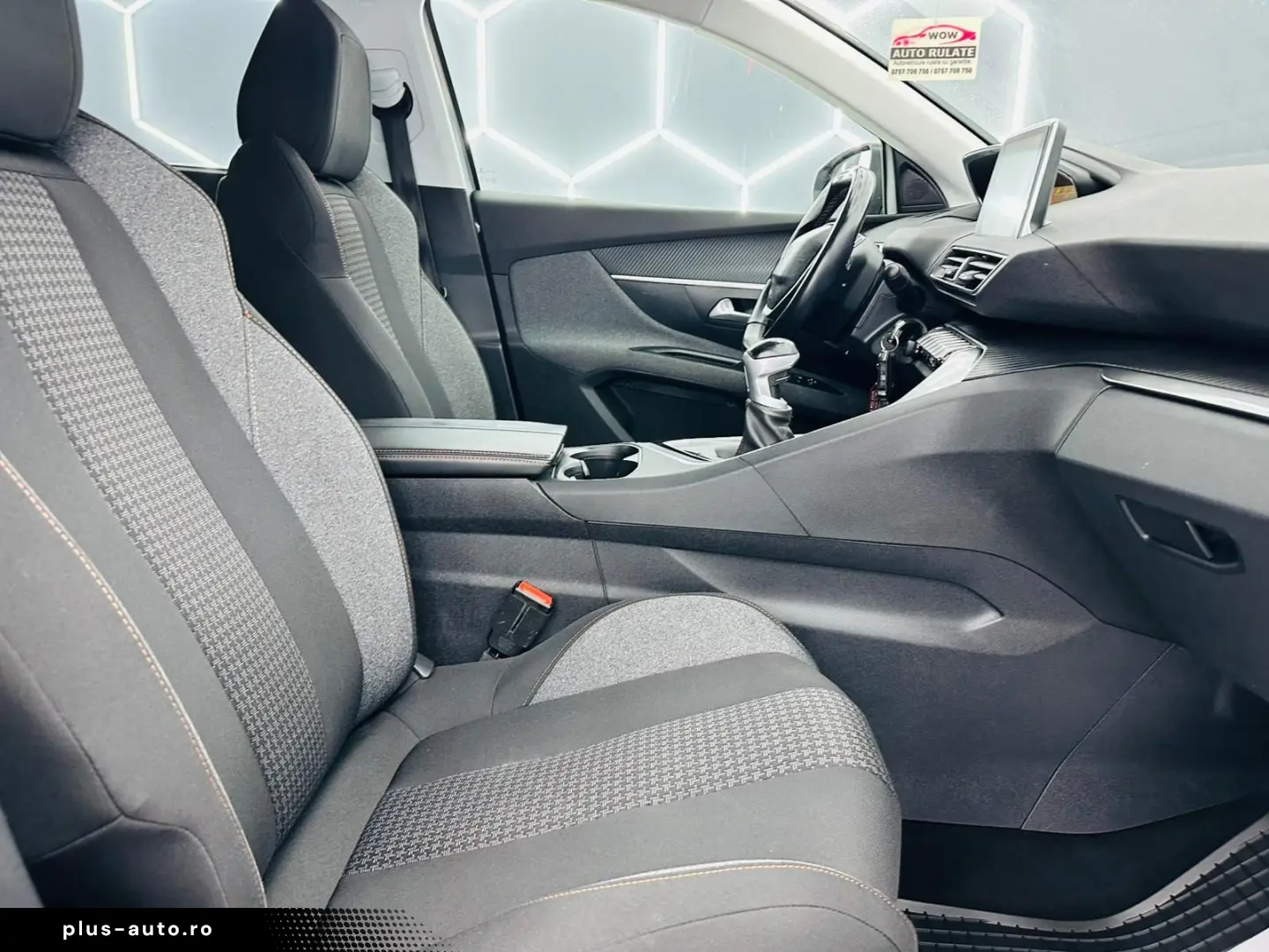 PEUGEOT 5008 2018 1.2i E6 7Locuri Garantie 12 Luni Rate Avan