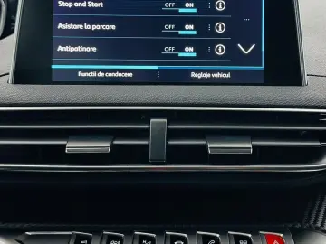 PEUGEOT 5008 2018 1.2i E6 7Locuri Garantie 12 Luni Rate Avan