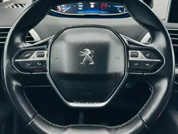 PEUGEOT 5008 2018 1.2i E6 7Locuri Garantie 12 Luni Rate Avan