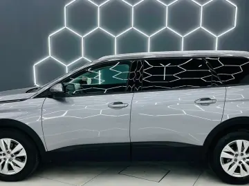 PEUGEOT 5008 2018 1.2i E6 7Locuri Garantie 12 Luni Rate Avan