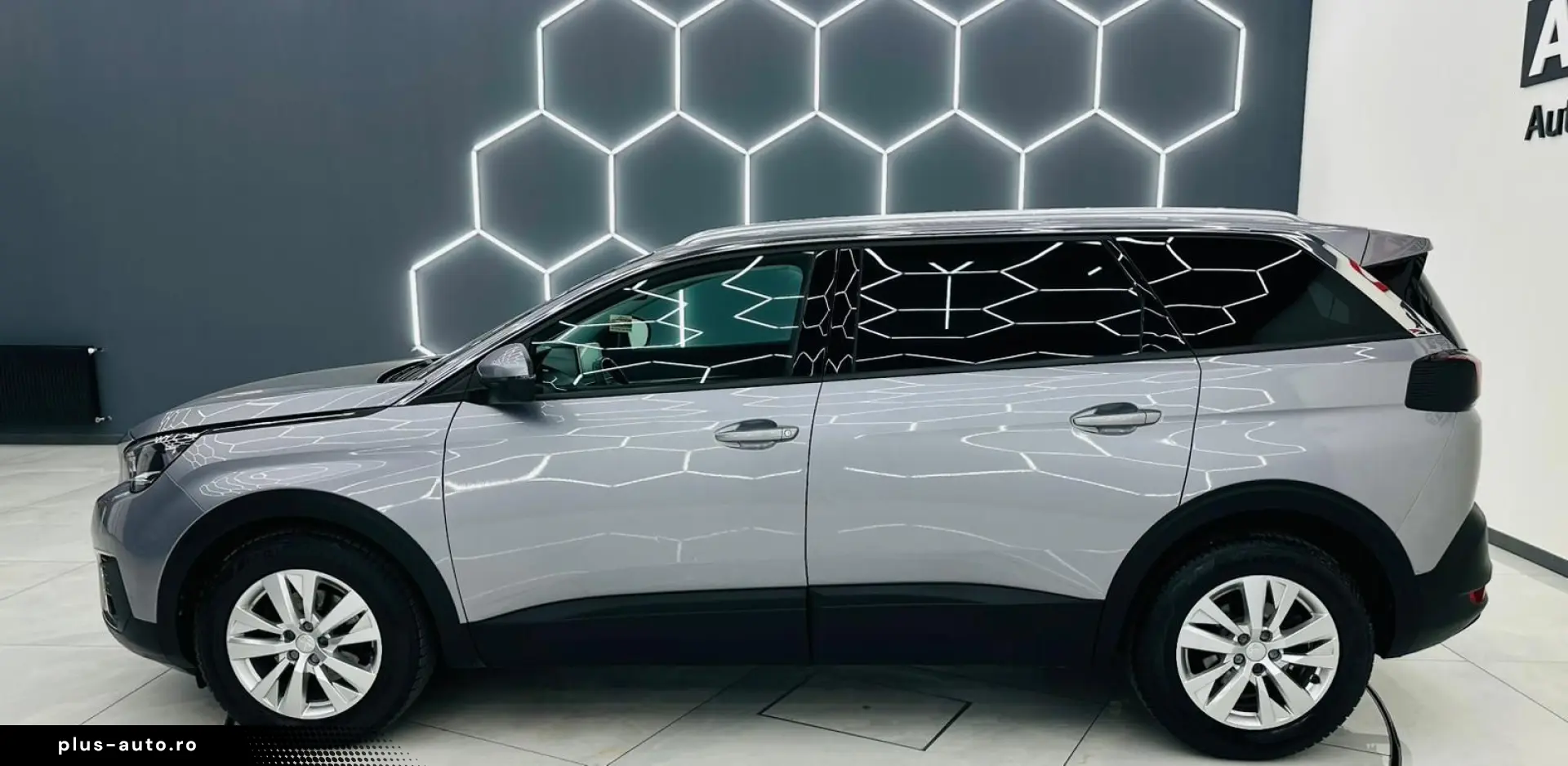 PEUGEOT 5008 2018 1.2i E6 7Locuri Garantie 12 Luni Rate Avan